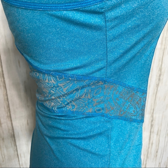 ATHLETA Northern Lights blue reflective tank top size xs - Picture 6 of 9